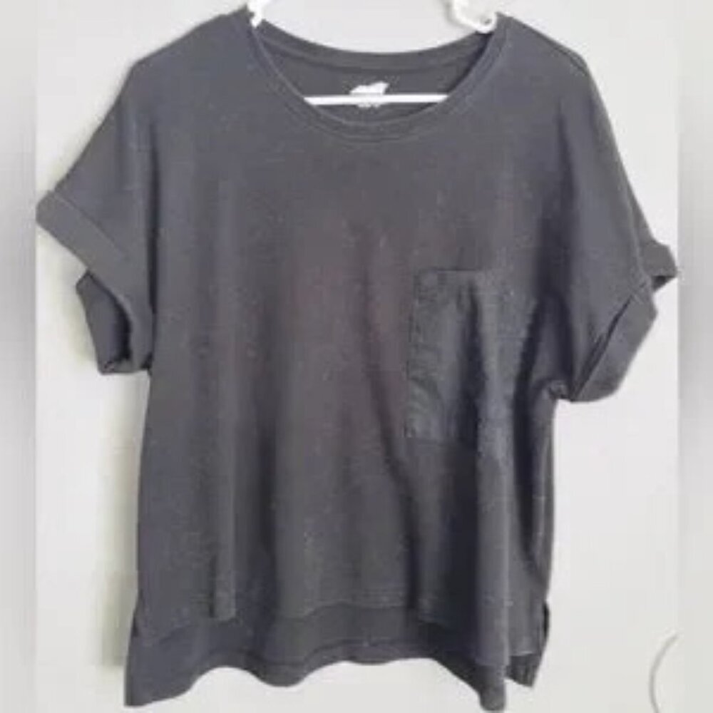 Black top vintage large pocket front AVIA TEE BOXY FIT NWOT